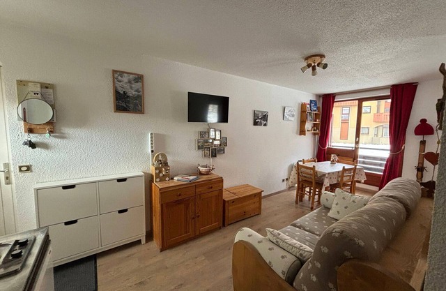 Cozy 4-person apartment with balcony in Val Cenis
