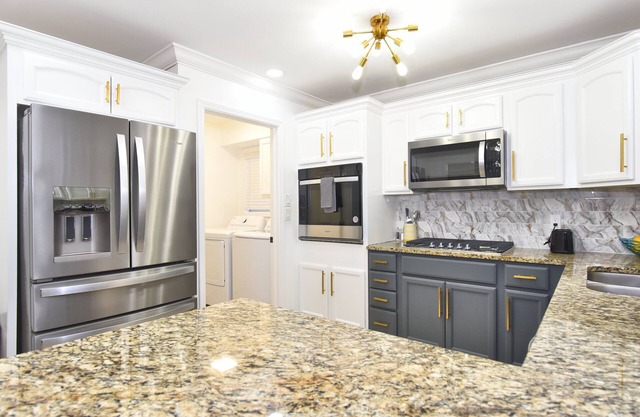 Cozy and cute 3 bedroom home that can accommodate up to 8 people. n