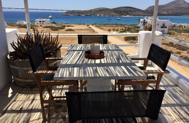 Cozy Antiparos Apartment | 1 Bedroom | Apartment Seabreeze | Stunning Sea &.