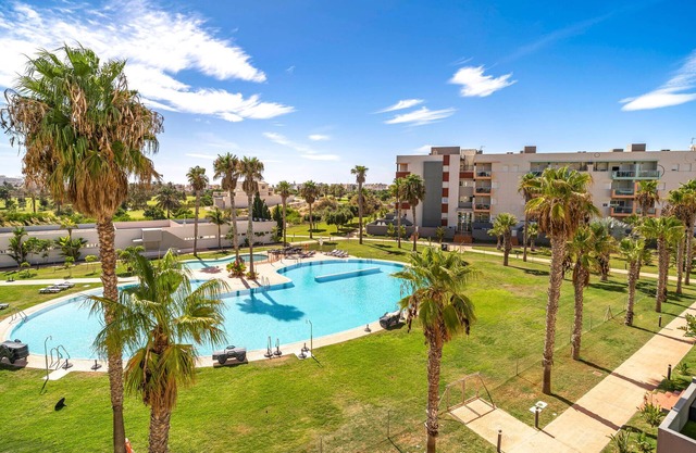Cozy apartment in Almerimar with WiFi