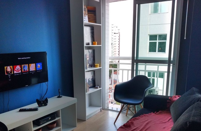 Cozy apartment in Benedito Calixto Square w/ cleaning and laundry services