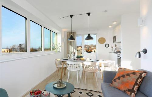 Cozy Apartment In Lembruchdümmer See