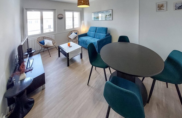 Cozy apartment in Royan with WiFi