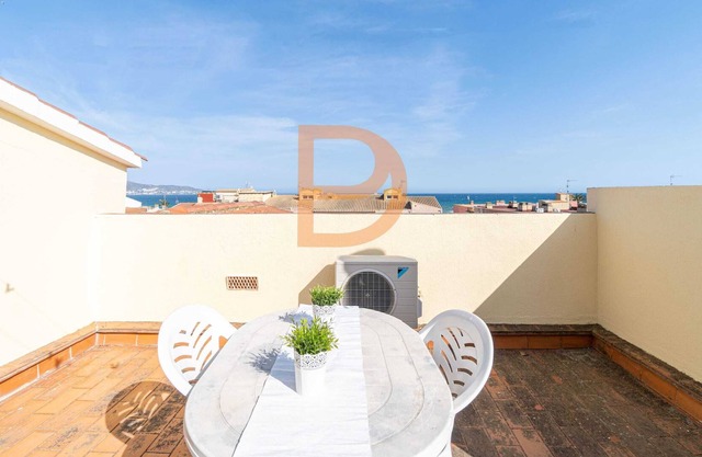 Cozy Attic in Empuriabrava Close to the Sea