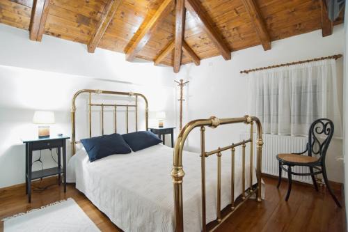 Cozy Attic Suite - Elia Apartments Chrisso