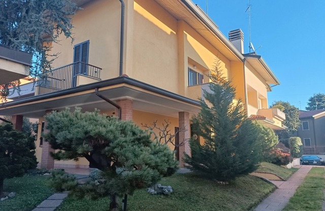 Cozy B&B close to Milan's subway