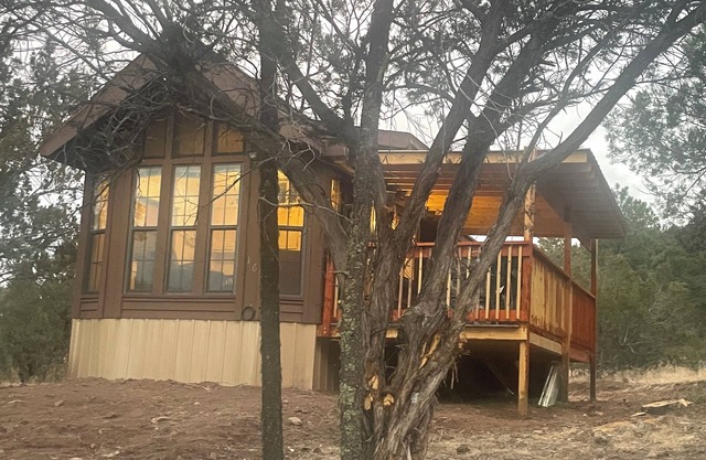 Cozy cabin - a tiny hidden house - in Aragon with WiFi in Hunting Unit 16D