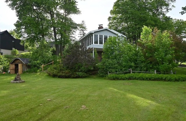 Cozy cabin in Bemidji with Sauna, Pool Table, and Lake Access