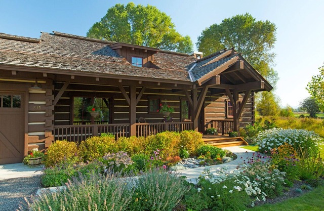 Cozy Cabin Mtn Views Proximity to Everything w Jackson Hole Property Management