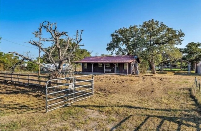 Cozy Cabin near College Station, TX-Great for Aggie Football Weekend