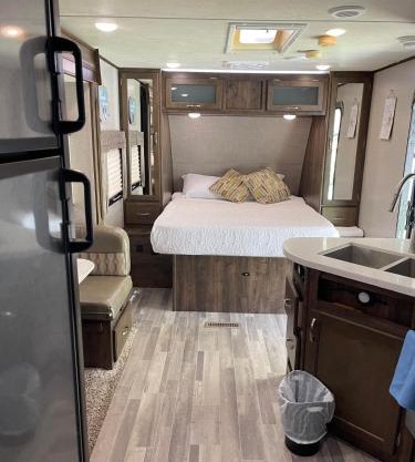 Cozy Caravan near Capitol FSU FAMU