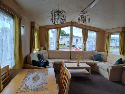 Cozy Caravan Retreat