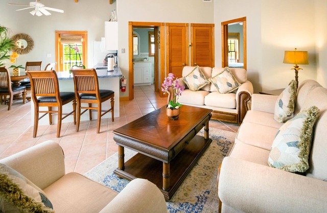 Cozy Caribbean-Style Home w/Outdoor Veranda - Steps to Beach-Entry Pool