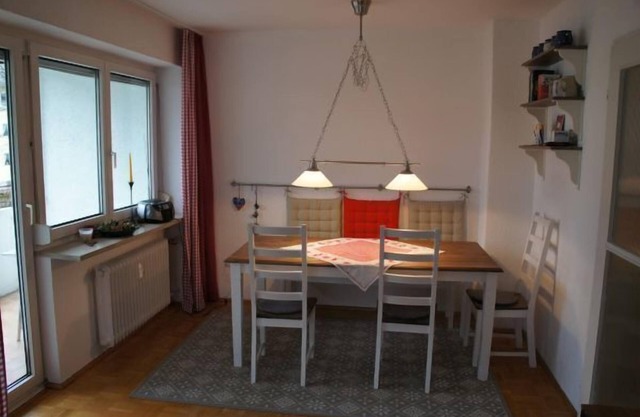 Cozy city apartment with carport for 2 to 5 people near the thermal baths
