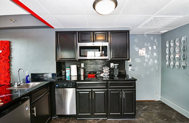 Cozy condo in perfect Orlando with WiFi, fitness room