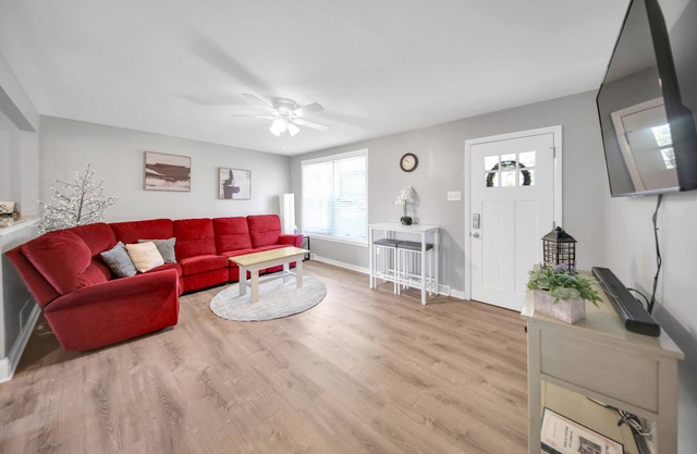 Cozy cottage close to it all in Wilmington