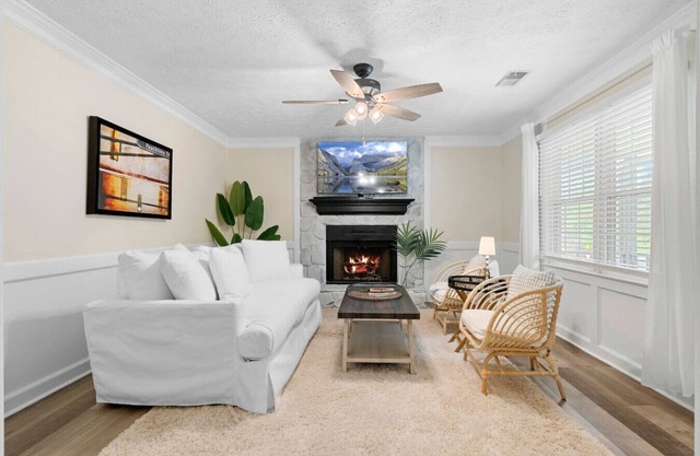 Cozy Cottage for 6|Pet|Fenced