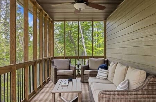 Cozy Cottage in the heart of Lake Lure