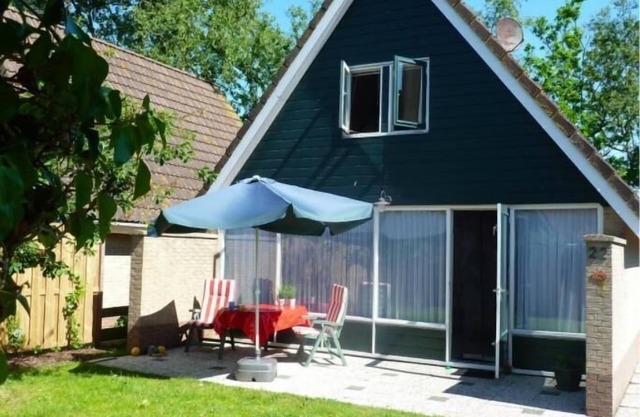 Cozy cottage for 4 people near the sea in North Holland. Wlan included