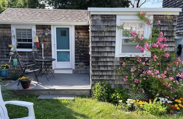 Cozy Cottage Old Fashioned Charm