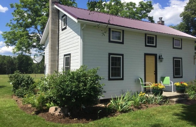 Cozy Country Cottage with Juniata River Access and Railroad Views