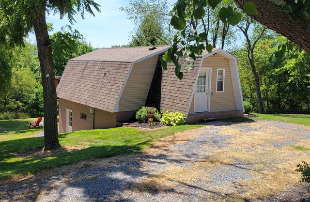 Cozy Country Cottage Just Minutes From 7-points at Raystown Lake