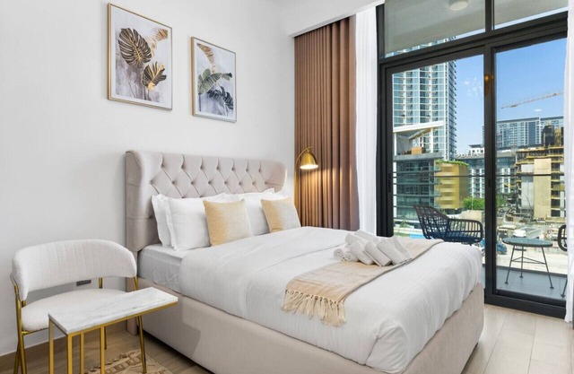 Cozy Downtown Dubai Retreat