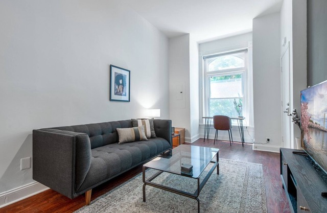 Cozy Dupont Circle 1BR w/W/D near metro & Johns Hopkins by Blueground