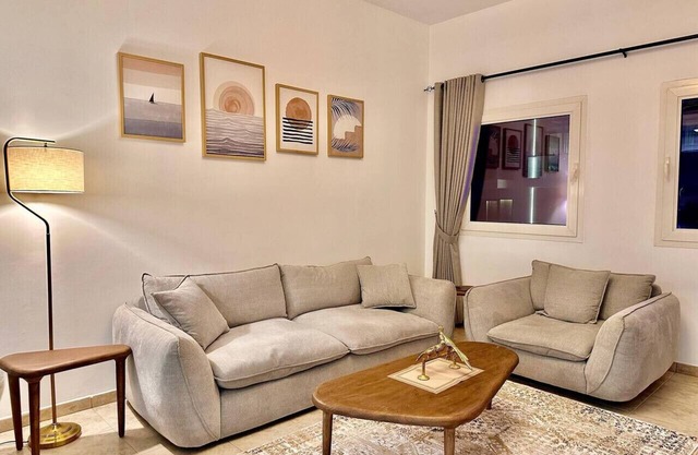 Cozy Family-Friendly 2BR in JVT