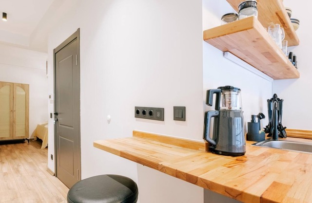 Cozy Flat 5 min to Taksim, 7 min to Galataport