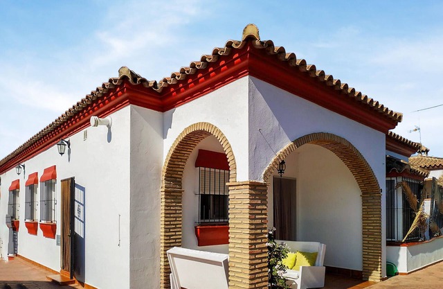 Cozy home in Chiclana de la Fronter