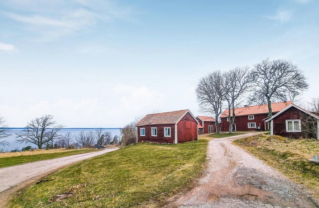 Cozy home in ödeshög with kitchen