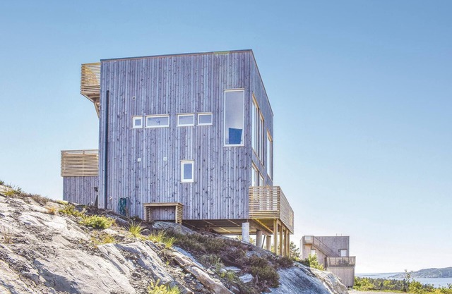 Cozy home in Søndeled