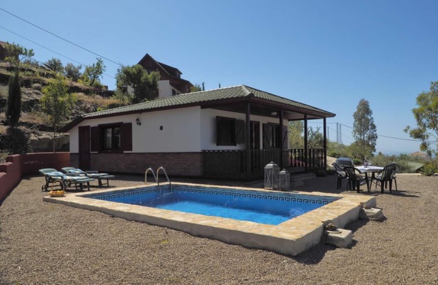 Cozy House with Private Pool (Lago)