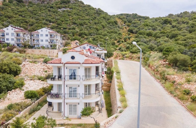 Cozy House with Sea and Nature View in Antalya