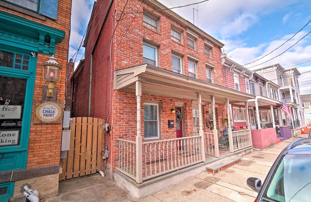 Cozy Lambertville Abode in the Heart of Downtown!