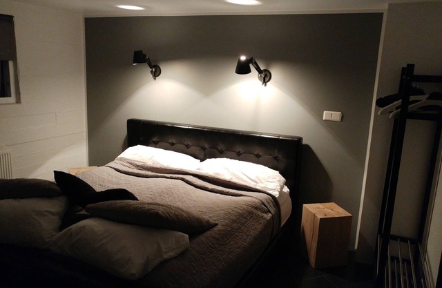 Cozy little apartment in the quiet Laugardalur valley area