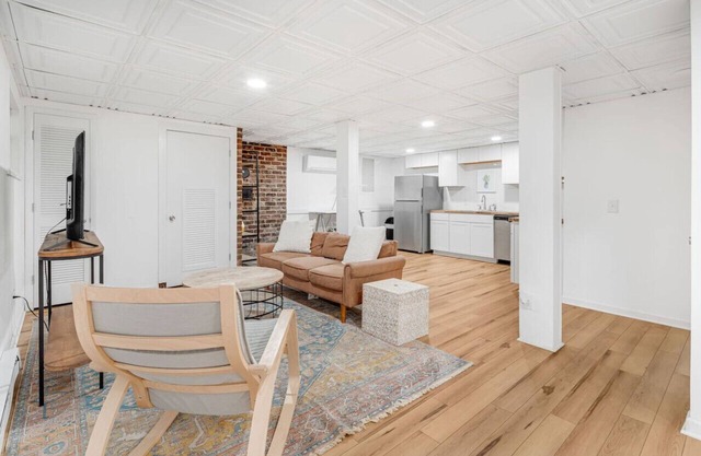 Cozy Mountain Stay, 5 Minutes to Downtown, and Hiking!
