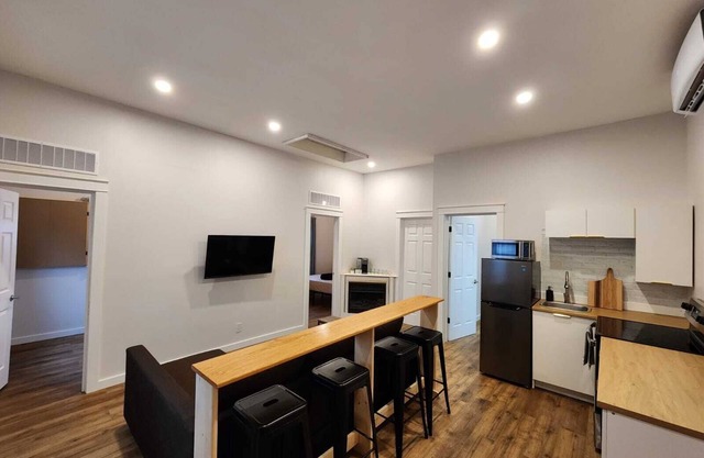 Cozy Oasis Guesthome in Belleville