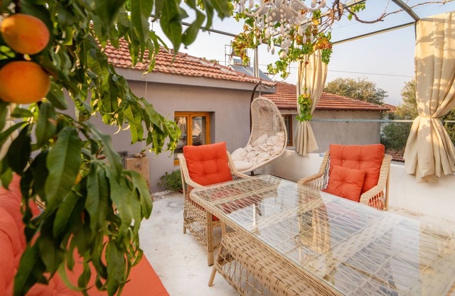 Cozy Oasis with Lovely Backyard in Fethiye