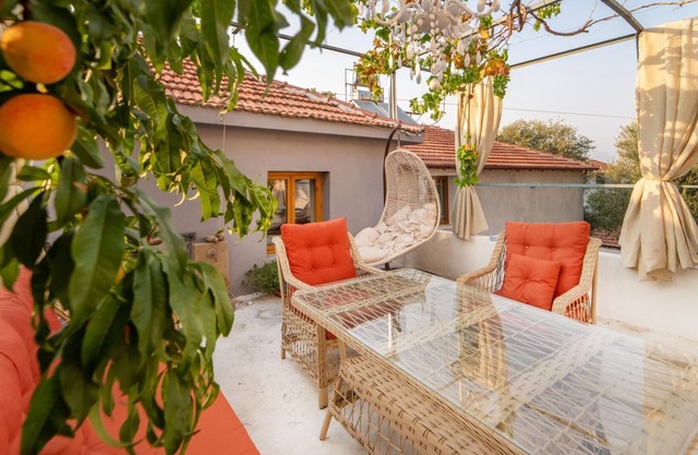 Cozy Oasis with Lovely Backyard in Fethiye