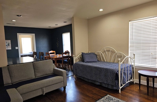 Cozy one-bedroom/one-bath apartment in Baytown TX
