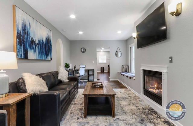 Cozy Pet-Friendly Retreat in Lake Geneva