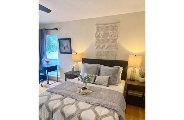Cozy Private In-Law Room with Own Bath & Entrance