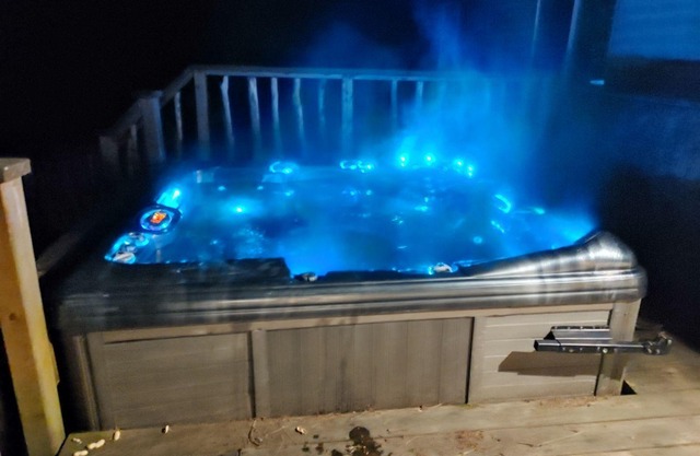 Cozy, Private, Ski Chalet Rental 15 minutes from Mont Tremblant.