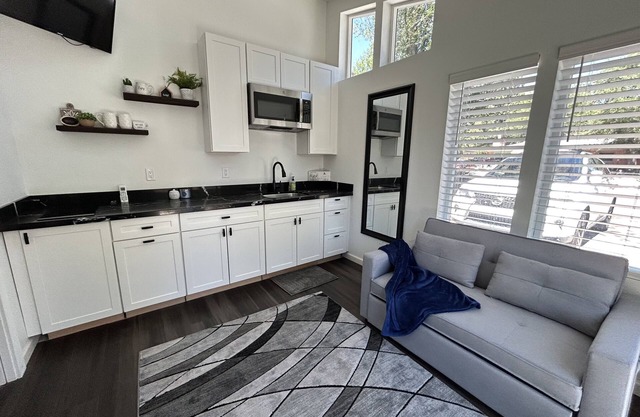 Cozy, Quaint and Sophisticated Loft Style Tiny Home!