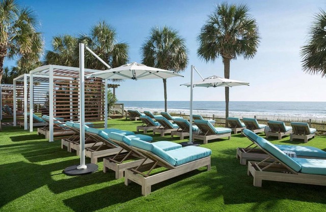 Cozy Retreat Near The Ocean | Outdoor Pool & Free Breakfast
