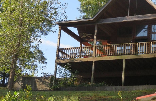 Cozy River Front Cabin on the Little Red River
