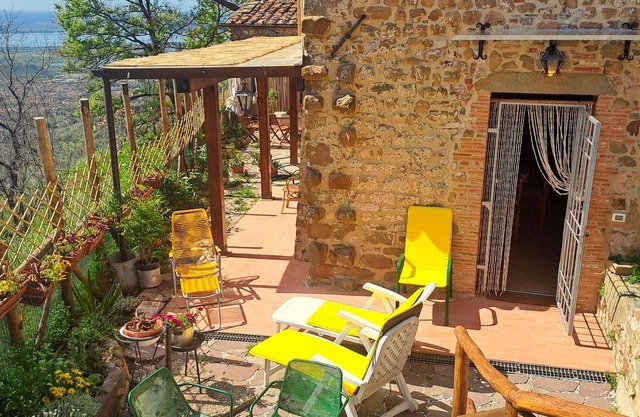 Cozy rustico in the green, garden, beautiful view, free WiFi, air cond., washer