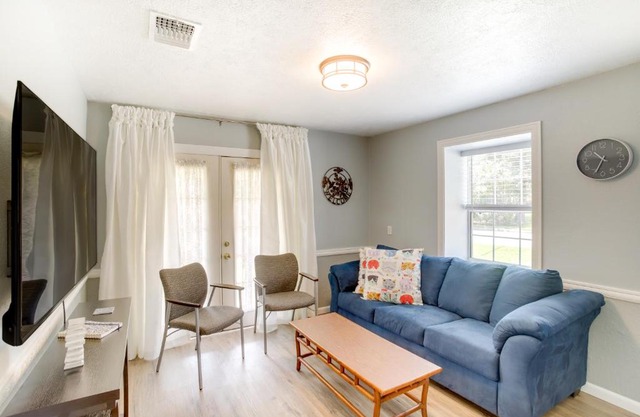 Cozy Shenandoah Home Less Than 2 Mi to The Woodlands Mall!
